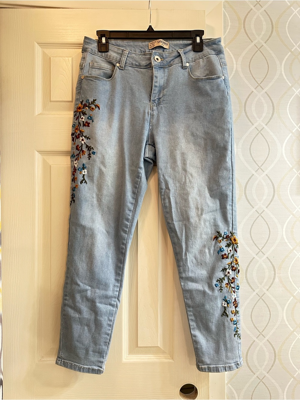 Embroidered Light Blue Skinny Jeans - Floral Detail